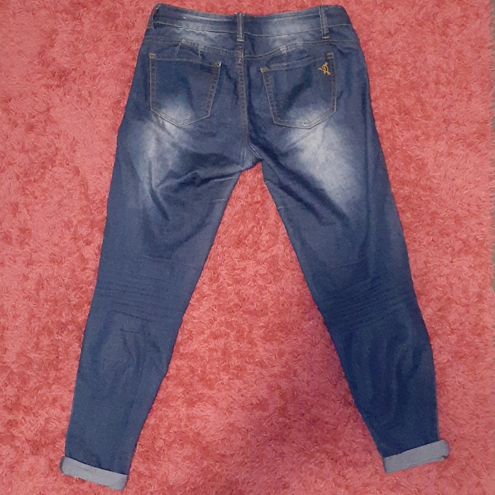 VIP Jeans - Picture 2 of 3